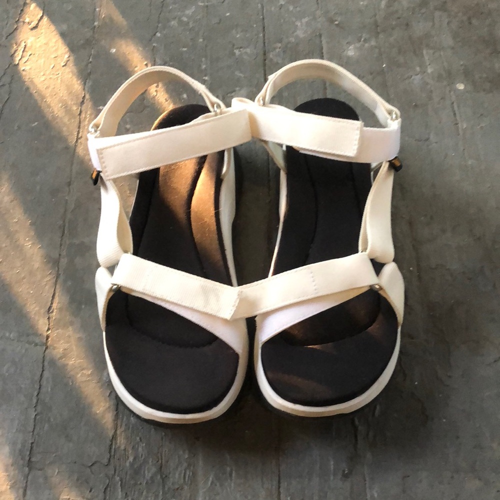 Teva Hurricane Platform Sandals Womens size 10